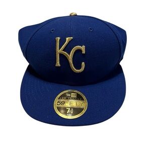 New Era - size 7 5/8 - Blue Gold Trim - Royals MLB Hat